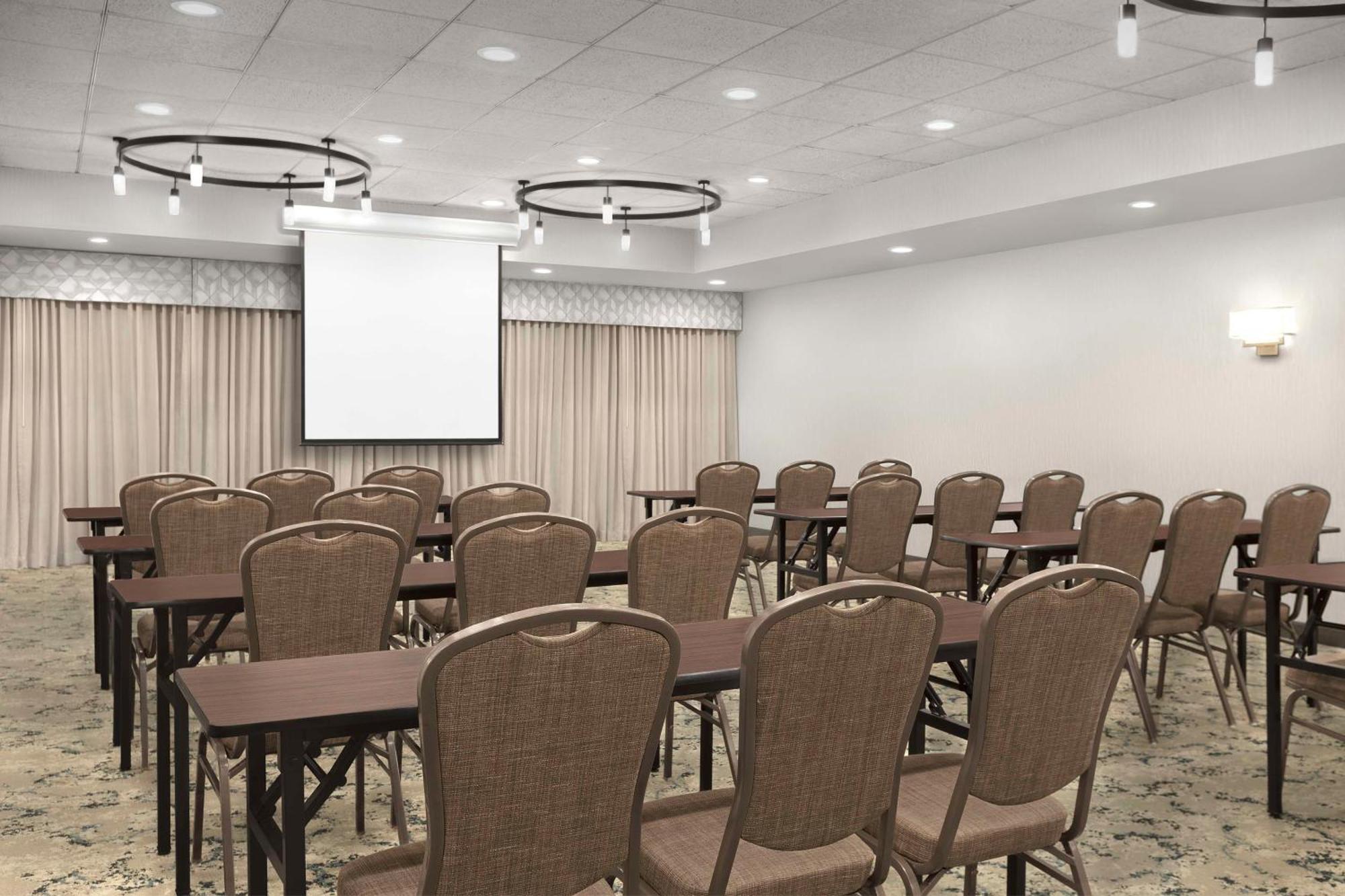 Hilton Garden Inn Raleigh Capital Blvd I-540 Zewnętrze zdjęcie