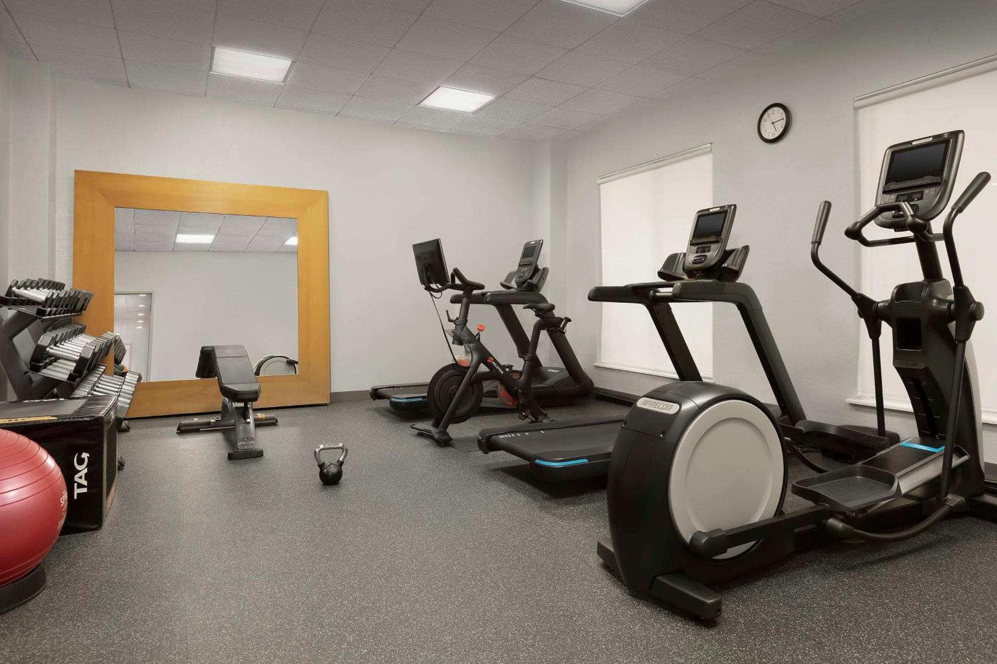 Hilton Garden Inn Raleigh Capital Blvd I-540 Zewnętrze zdjęcie
