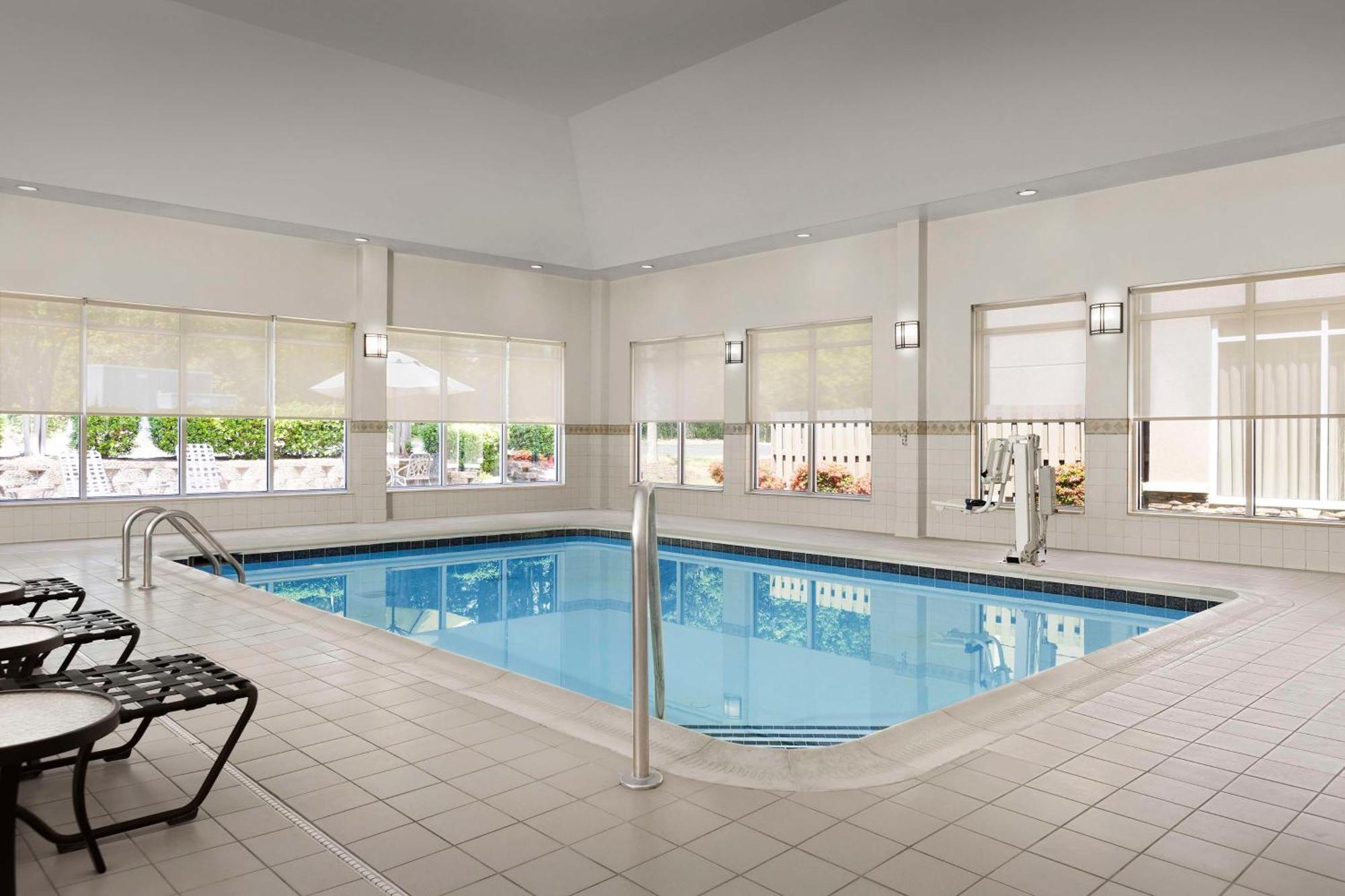 Hilton Garden Inn Raleigh Capital Blvd I-540 Zewnętrze zdjęcie