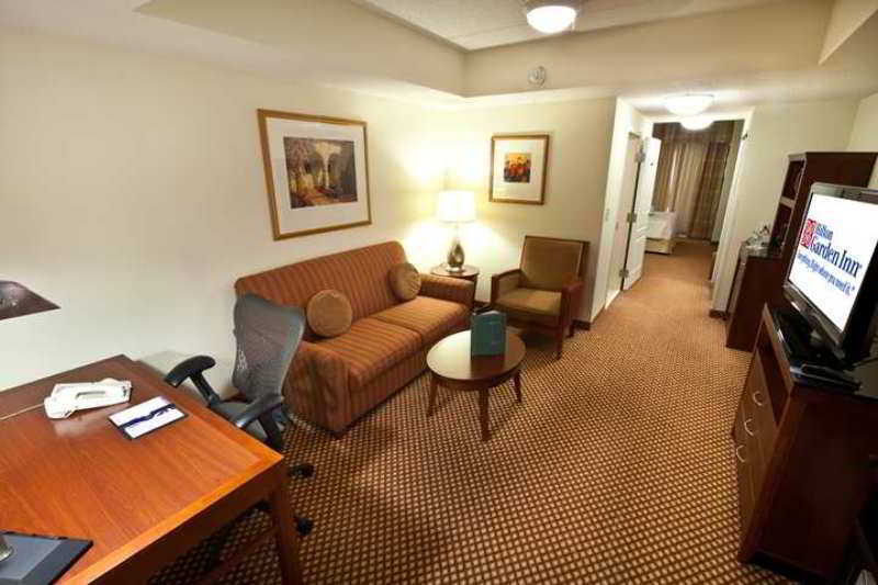 Hilton Garden Inn Raleigh Capital Blvd I-540 Pokój zdjęcie